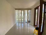 thumbnail-rumah-minimalis-di-graha-family-surabaya-barat-dekat-pakuwon-indah-11